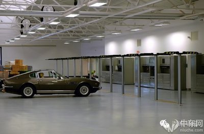 光荣之家 阿斯顿马丁服务中心的计算机系统服务